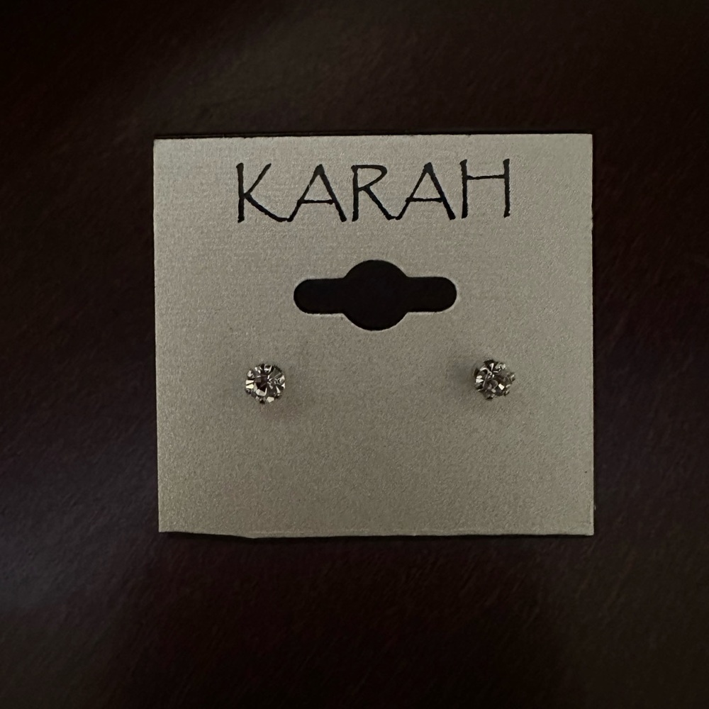 Silver cubic zirconium , Stud Earrings